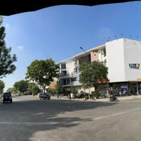 Cho Thuê Sàn Vp 230M2 Sát Khu Công Nghệ Cao Mặt Tiền Đường 30M
