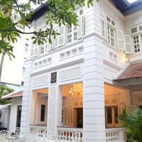 Cho Thuê Nhà Mặt Phố Hào Nam,Diện Tích 120M X 5 Tầng, Mặt Tiền 8M, Vỉa Hè Rộng Đỗ Xe Thoải Mái