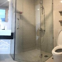 Cho Thuê Căn Hộ Chung Cư Ngô Gia Tự, Q10, 65M2, 2 Phòng Ngủ 2 Vệ Sinh 10 Triệu/Th, Thang Máy