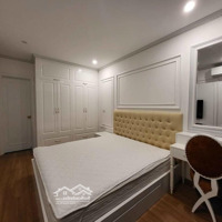Hot - Cho Thuê Căn Hộ 1 Phòng Ngủtại E4 Yên Hòa Park View Giá 10 Tr/Th Đủ Đồ