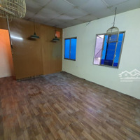Nhà Trọ Nguyên Căn Gần Chợ Xóm Chiếu Quận 4