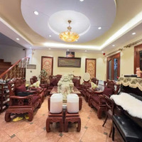 Cực Rẻ! Bán Nhà Đào Tấn, Dân Xây Chắc Chắn, Lô Góc, Ngõ Thông, Nông, Ô Tô Gần 20M, 70M2*5T