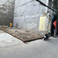 Bán Đất Gia Quất,Gần Ngọc Lâm,55M_Mt 4.8M,Ô Tô Vào Đất,Lô Góc,Hai Thoáng, Liên Hệ: 0867910679