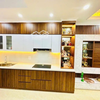 Bán Nhà Đông Ngạc 32M2, 5 Tầng, Sổ Đỏ Vuông Vắn, Ngõ To, Rộng Thênh Thang, Ô Tô Tải Đỗ Cửa, Ở Sướng