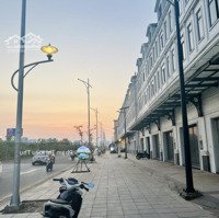 Shophouse Lakeview Mặt Song Hành Nhà Mới Hoàn Thiệndiện Tích5X20M 3 Lầu Giá Thuê 30 Triệu Liên Hệ: 0902872670