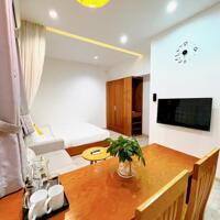 Cho thuê căn hộ cửa sổ lớn, Full nội thất gần sân bay Tân Sơn Nhất