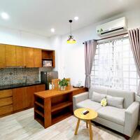 Cho thuê căn hộ cửa sổ lớn, Full nội thất gần sân bay Tân Sơn Nhất