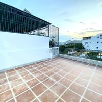 Bán nhà 3 tầng mặt tiền đường số 4 Thích Quảng Đức, Hà Quang 1, TP. Nha Trang.