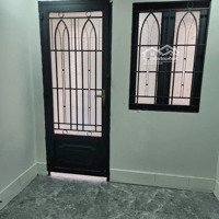 Nhà Riêng Cho Thuê Tại Trần Hưng Đạo, Phạm Ngũ Lão, Quận 1, Hcm 7,5 Triệu, 21 M2