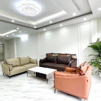 Phố Trần Thái Tông. Bán Nhà 5 Tầng, 4Ngủ.diện Tích41M2 Xmặt Tiền7M, Lô Góc, Ngõ Thông. Giá: 7,5Ty Q.cầu Giấy