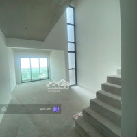 Deal Hot! Cần Bán Duplex 3 Phòng Ngủ- 133M2 Sky Loft, Nhà Thô Tòa Altaz Căn Số 06, View Quận 1 Giá Bán 11.5 Tỷ