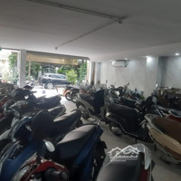 Tòa Nhà Văn Phòng - Cầu Giấy- 2 Mặt Thoáng -Diện Tích100M2 -10Tầng-Mặt Tiền10M- Dòng Tiền Ổn Đỉnh 1.8 Tỷ/Năm