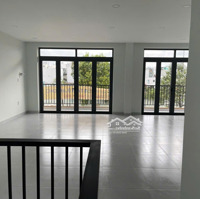 Cho Thuê Nguyên Căn Đường Thích Quảng Đức Hà Quang 1Diện Tích128M2 X 4 Sàn Giá 45 Triệu/Th Liên Hệ: 0799299219