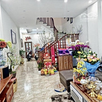 Gấp Gấp Hơn 9 Tỷ Bán Nhà Gia Thuỵ 62M2-Mt 4.5M-Full Nội Thất- Ô Tô-Dân Xây-Chủ Cực Mót Bán