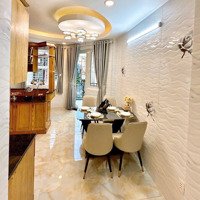 Q10 Cmt8 5 Tầng Tặng Nội Thất Nhà Mới Ở Ngay Gần Ngã 3 Giao Tô Hiến Thành Trung Tâm 6.2 Tỷ