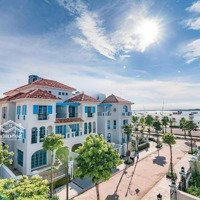 Bán Gấp Bt Vip 400M2 Giá 26,X Tỷ Sun Premier Bãi Cháy Hạ Long Cam Kết Nhận Lãi 9%/ Năm. Sổ Lâu Dài