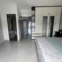 Nhà Mặt Tiền Nguyễn Duy Dương (12X30M) Trệt 3 Lầu Suốt, Sân Thượng. Giá Bán 180 Triệu/Tháng.