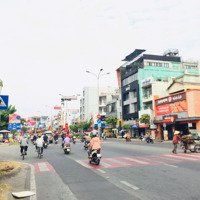 Mặt Tiền Lê Đại Hành - Đối Diện Nhà Thi Đấu Phú Thọ.