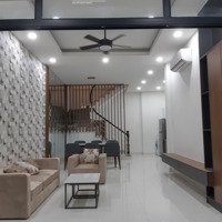 Bán Nhà Hẻm 8M Sát Bên Bv Đại Học Y Dược ( 4M X 17M) Chỉ _11,2 Tỷ