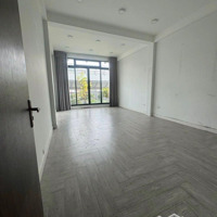Cho Thuê Nhà Mặt Phố Đại La,Diện Tích50M2X5 Tầng,Mặt Tiền4.5M, Giá Bán 55 Triệu, Liên Hệ: 0968896456