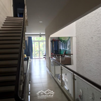 Cho Thuê Biệt Thự 5 Phòng Ngủ 5 Vệ Sinh 8 X 24M, 45 Triệu Tại Nam Long, Trần Trọng Cung, Q7 - Liên Hệ: 0902781375