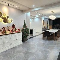 Bán Gấp Căn Hộ Garden Court 2, 145M2 View Bến Du Thuyền Full Nội Thất. Giá Bán 11,7 Tỷ