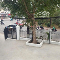 Cho Thuê 400M2 Mặt Bằng Ngay Chân Cầu Chương Dương Khu Vực Long Biên. Liên Hệ: 0934346898