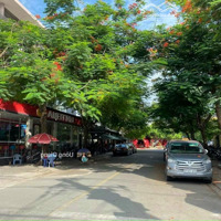 Bán Nhanh Lô Góc Diện Tích 103.5M2 Ngang 6M, Ngay Đỗ Xuân Hợp, Cách Ga Metro 500M Giá Chỉ 9,1 Tỷ Tl