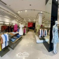 Cho Thuê Nhà Mặt Phố Nguyễn Trãi, Mặt Tiển 12M, Diện Tích 280 M2, Giá Tốt Uy Tín