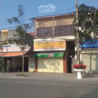 Bán Nhà Mặt Phố 100M2 Kinh Doanh Sầm Uất Trung Tâm Thị Trấn Phú Thái, Cách Mặt Đường 5A 200M