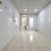 Phòng Trọ Siêu Sạch Đẹp. Giờ Tự Do. Bảo Vệ 24/24. Ngay Ngã Tư Thủ Đức, Đh Ngân Hàng, Đh Spkt