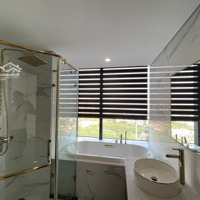 Bán Gấp Căn 3 Ngủ 104M2 View Trọn Sông Hồng Giá Tốt Nhất Sunshine City