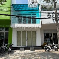 CHO THUÊ NHÀ 2 TẦNG 240m2 MẶT TIỀN ĐƯỜNG TRẦN VĂN HOÀI, gần Vincom Xuân Khánh