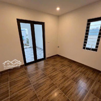Khu Vực Hiếm Nhà Bán - Chủ Giảm Sâu 1 Tỷ - Thang Máy Xịn Xò - Nhà Mới Tinh - Ngõ Thông Các Ngả