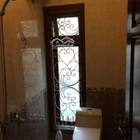 Bán Biệt Thự Hai Mặt Tiền Khu Biển, 160M2 Ngang 10M - Rất Đẹp