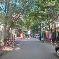 Bán Nhà Mp Phân Lô Cầu Giấy 70M - 24 Tỷ -7Tầg - Lô Góc 3 Thoáv -Oto Dừg Đỗ Tránh- Kd Thuê Văn Phòg