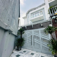 Biệt Thự View Cv Xanh Mát Hẻm Xh 6M,Diện Tích200M2, Ngang 11M, 20Tỷ. Lê Hoàng Phái, Gò Vấp, Hcm.