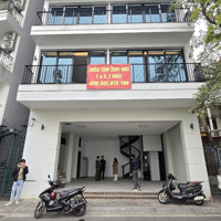Chính Chủ Cho Thuê Mặt Bằng Mặt Phố Yên Hoa - Mặt Tiền Lớn Nhất Phố - View Trọn Hồ Tây 360 Độ