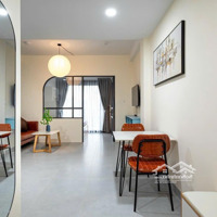 Cho Thuê Căn Hộ 1 Phòng Ngủ Đầy Đủ Nội Thất, Thang Máy Ngay Trung Tâm Quận 1, Gần Công Viên Tào Đàn