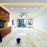 Nguyễn Văn Cừ - Gia Thụy - 3 Thoáng - Thang Máy, Full Nội Thất