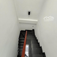 Bán Nhà Mới Xây Hoàng Văn Thụ -Phú Nhuận , 4 Phòng Ngủ , Vị Trí Thuận Tiện