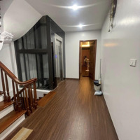 Mặt Ngõ Thông - Nhà Xây Mới Từ Móng - Thang Máy Xịn - Khu Vực Nhiều Khách Tìm