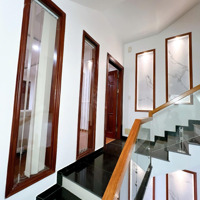 Chỉ Hơn 7 Tỷ Có Nhà Tuyến 2 Văn Cao, Hải Phòng. Có Gara Ô Tô, Nhà Xây Mới, Tặng Nội Thất
