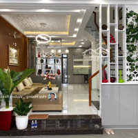Bán Nhàhẽm Xe Hơi8M Cách Mạng Tháng Tám, Dt: 4X11M (Cn 41M2), 3 Tầng, P.5, Tân Bình. Giá Bán 6 Tỷ Tl
