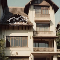 Bán Căn Biệt Thự Trong Khu Đô Thị Thành Phố Giao Lưu, Khu Vực Cực Hiếm Villa Chào Bán