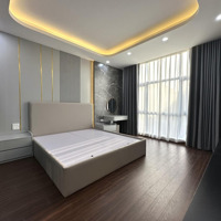 Sát Vách Quận 1! Bán Nhà 2 Mặt Tiền Trước Sau - Hẻm Ôtô - 4 Tầng - 4X18M Sổ A4 - Chỉ 13. X Tỷ Tl