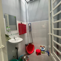 Bán Nhà Giá Tốt Giá Chỉ 3 Tỷdiện Tích34M2,Trệt Lầu Chắc Chắn,Dọc Trục Phạm Văn Đồng,Vị Trí Trung Tâm