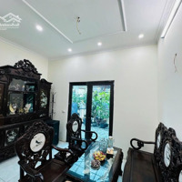 Siêu Phẩm Phạm Ngọc Thạch 140M - Lô Góc - Ô Tô - Thang Máy - Mặt Tiền Khủng - 3 Mặt Thoáng