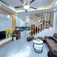 Giá Quá Hợp Lý Chùa Bộc, Lô Góc 38M2 5 Tầng Ngõ Thông 30M Ra Phố Giá Chào 4.25 Tỷ - Thiện Chí Bán