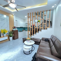 Giá Quá Hợp Lý Chùa Bộc, Lô Góc 38M2 5 Tầng Ngõ Thông 30M Ra Phố Giá Chào 4.25 Tỷ - Thiện Chí Bán